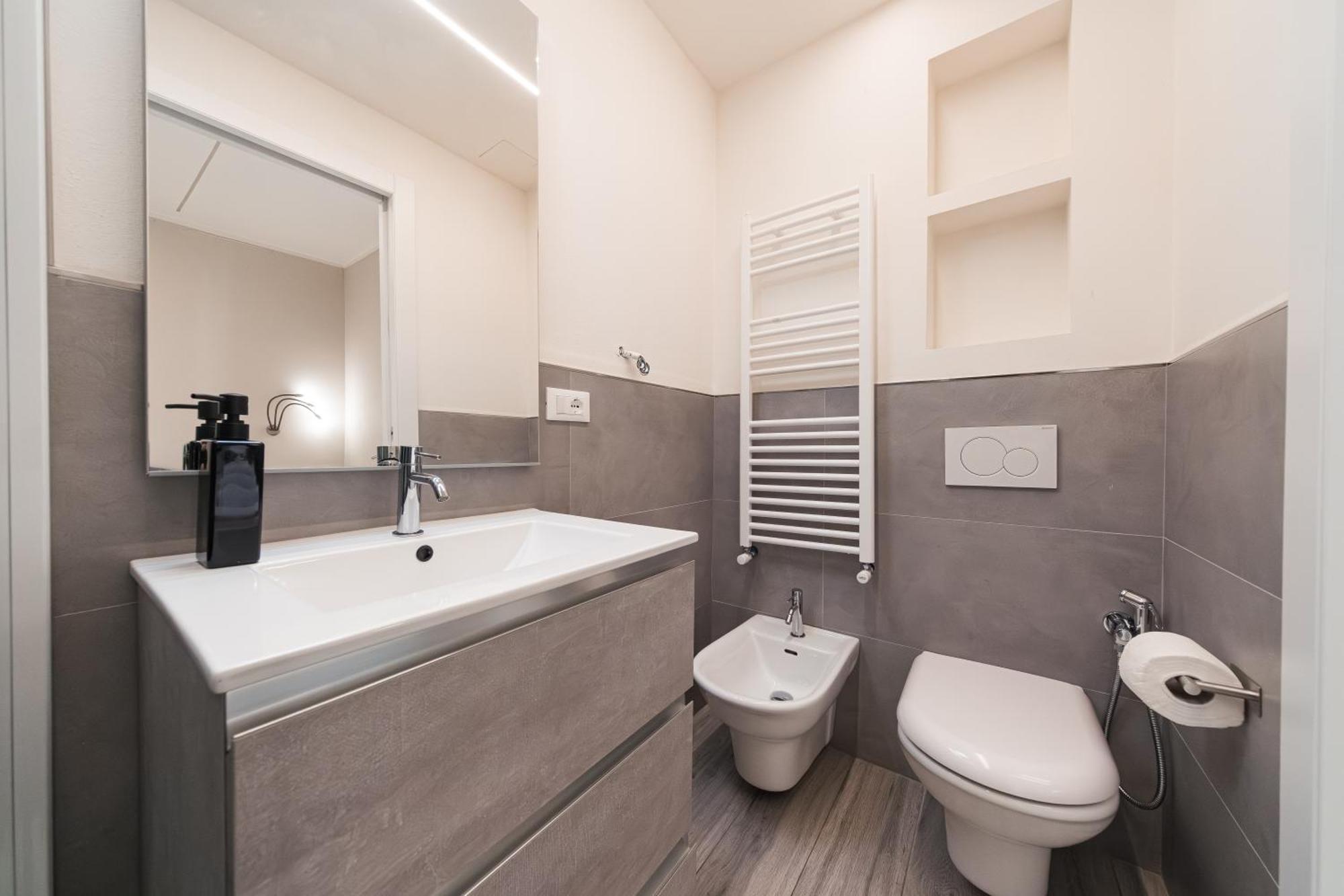 Dall'Arca Suites Bologna Station - Center - Fiera Exterior photo
